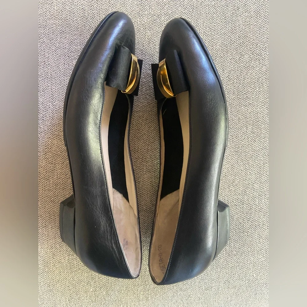 Bally Black and Gold Bow Heels Pumps - Picture 3 of 6